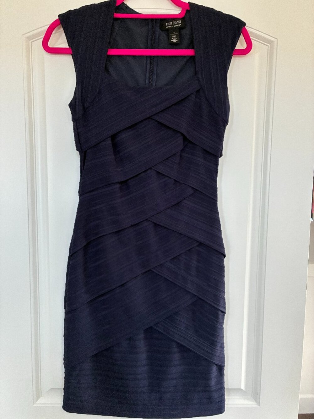 White House Black Market Instantly Slimming Dress Size 2 Navy Tiered Sheath